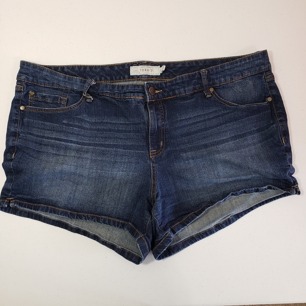 Torrid Shorts Jean Denim Plus Size 24